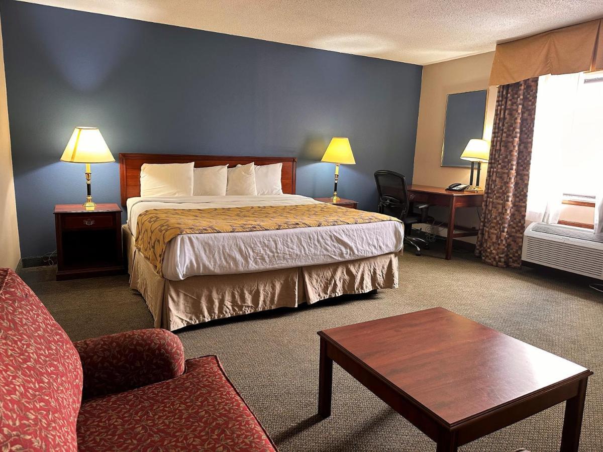 Hotel Baymont By Wyndham Corydon Extérieur photo