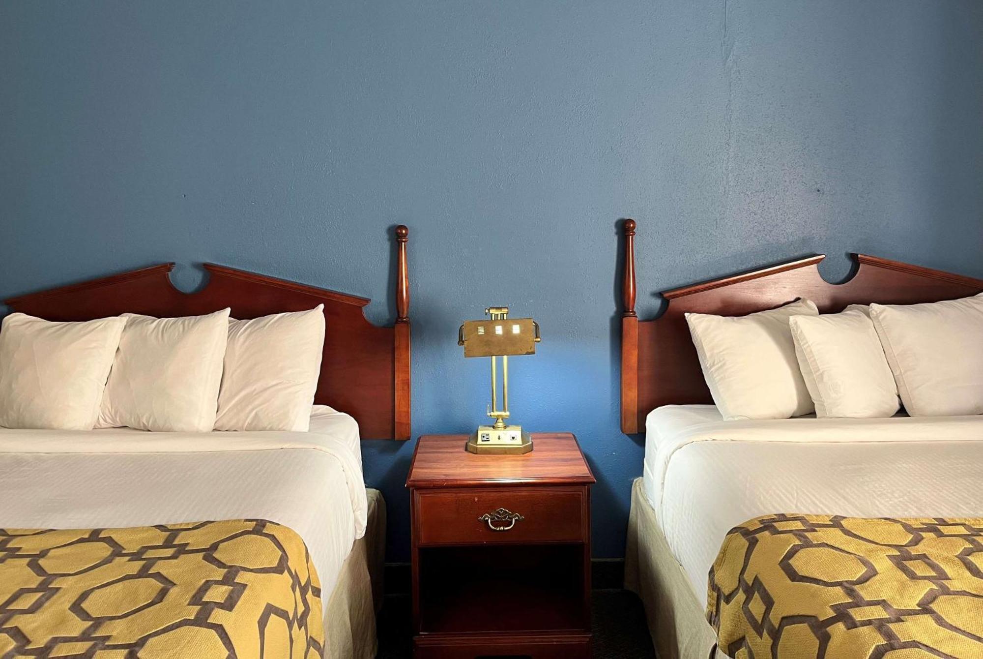 Hotel Baymont By Wyndham Corydon Extérieur photo
